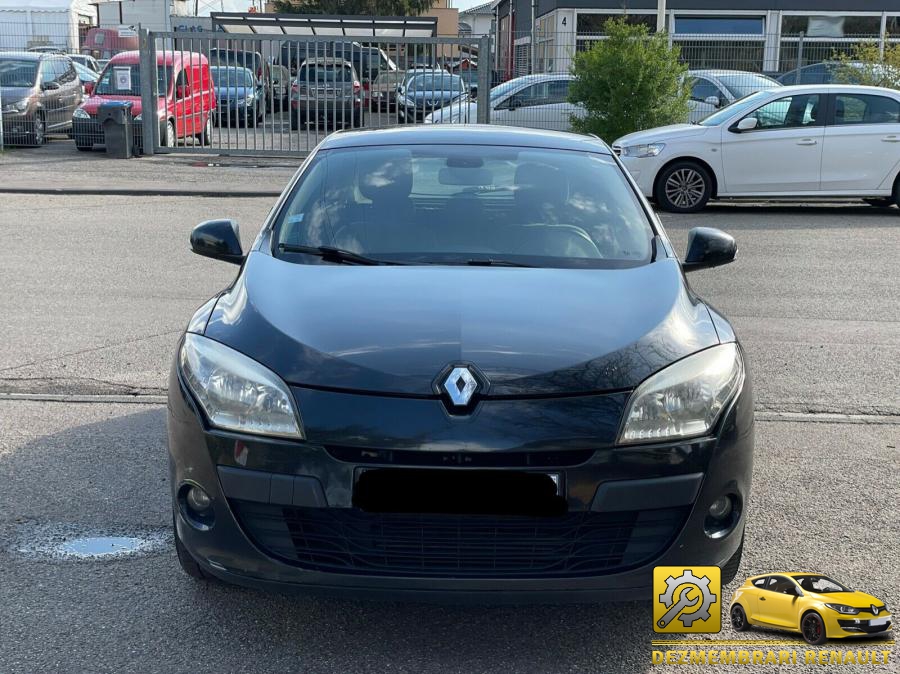 Aripa fata renault megane 2011