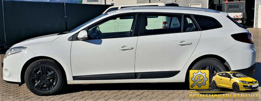 Bloc relee renault megane 2010